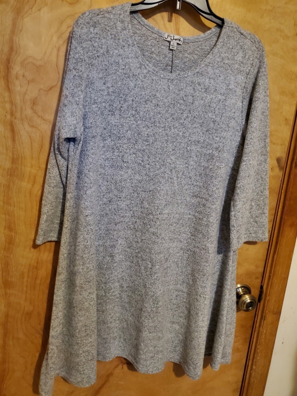 #646 Women's dress by j for Justin
